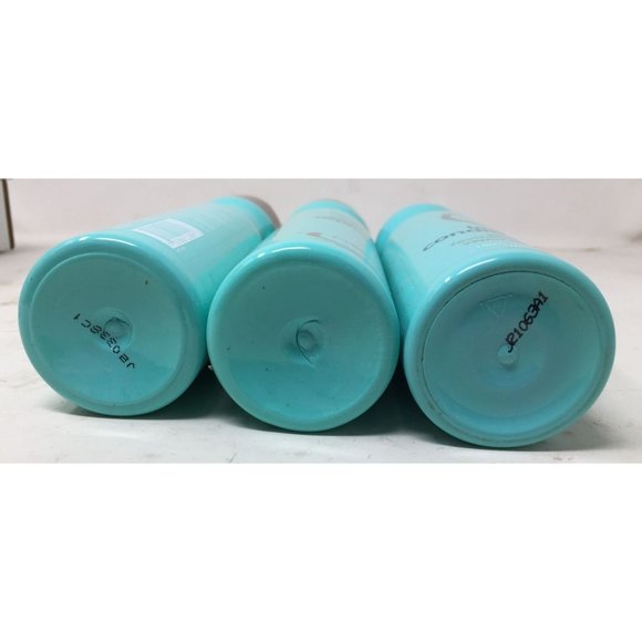 Malibu C Hard Water Wellness Shampoo, Leave In Conditioner & Conditioner Set - Picture 2 of 10